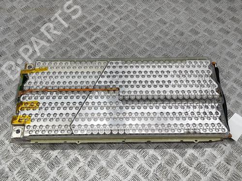 Used Battery TESLA MODEL S (5YJS) 90D AWD (422 hp) 24308057