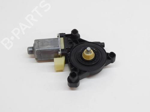 Used Right front window motor AUDI A4 B9 (8W2, 8WC) 1.4 TFSI (150 hp) 6768542