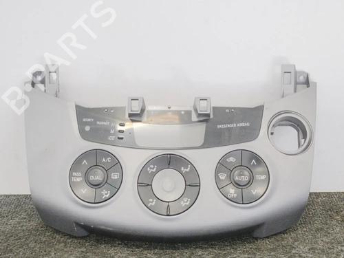 Used Electronic module TOYOTA RAV 4 III (_A3_) 2.2 D 4WD (ALA30_, ALA30R) (177 hp) 6738810