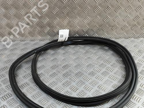 Used Rubber door seal AUDI Q5 (8RB) SQ5 TDI quattro (313 hp) 28674959