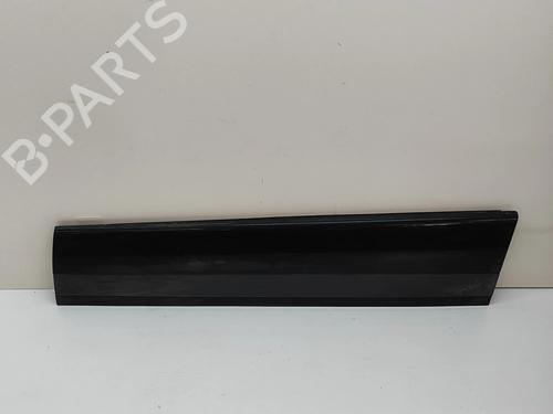 Dørliste LAND ROVER RANGE ROVER VELAR (L560) 2.0 D180 TD4 4x4 (180 hp) 33223656