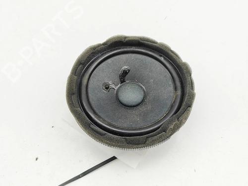 speaker-mercedes-benz-eqe-v295-2022-35983873 main image