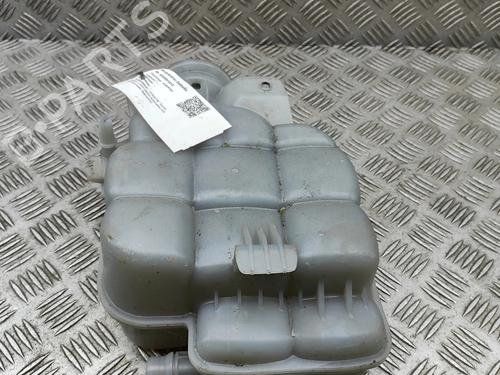 Used Expansion tank Expansion tank PORSCHE TAYCAN Sport Turismo (Y1C) 4S Performance Battery Plus (Y1CDB1) (571 hp) 33384953 33384953