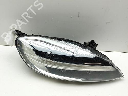 Used Right headlight Right headlight VOLVO V40 Hatchback (525) T2 (122 hp) 40188820 40188820