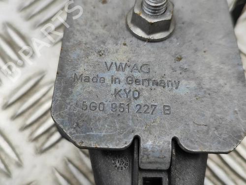 Electronic module SKODA OCTAVIA III Combi (5E5, 5E6) 2.0 TDI | BP33379657M83  - Image 5