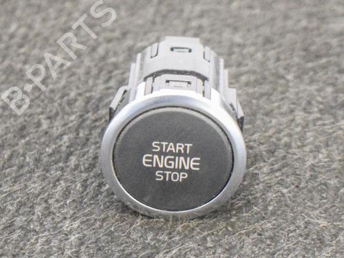 Used Switch VOLVO XC40 (536) T4 AWD (190 hp) 7891208