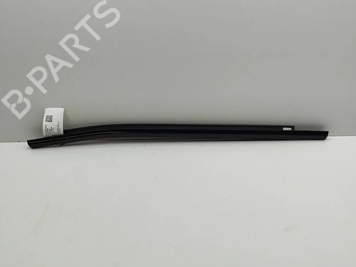 Used Door moulding trim BMW iX (I20) xDrive 40 (326 hp) 28560151