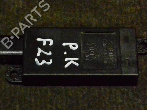 Used Electronic module Electronic module BMW 2 Convertible (F23) 220 i (184 hp) 7733717 7733717