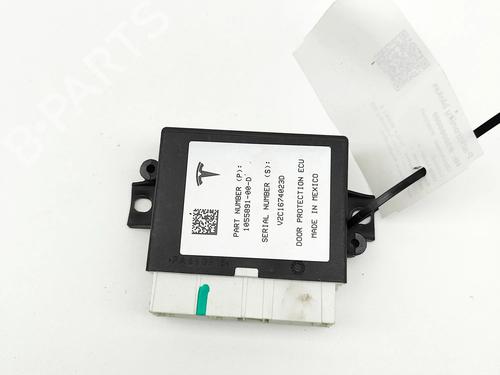 Electronic module TESLA MODEL X (5YJX) P90D AWD | BP36470754M83 - Image 3