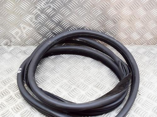 Used Rubber door seal JAGUAR E-PACE (X540) 2.0 D150 (150 hp) 14642857