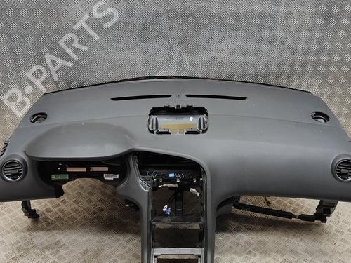 Used Dashboard PEUGEOT 5008 (0U_, 0E_) 1.6 HDi (114 hp) 28589921