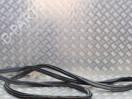 Used Rubber door seal PORSCHE PANAMERA (971) 2.9 4S (97ADB1, 97BDB1, 97ADN1) (440 hp) 28547595