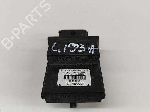 Used Electronic module Electronic module PEUGEOT 5008 (0U_, 0E_) 1.6 HDi (112 hp) 16482140 16482140