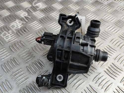 Used Auxiliary water pump Auxiliary water pump BMW 5 (G60, G90, G68) i5 eDrive40 (340 hp) 28564232 28564232