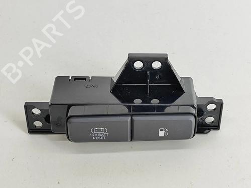 Used Switch HYUNDAI IONIQ (AE) 1.6 GDI Hybrid (105 hp) 17444979