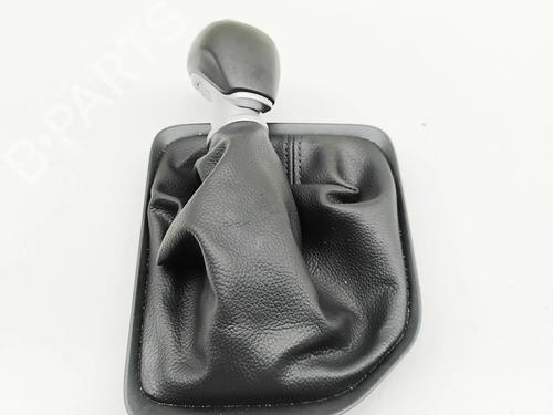 Used Shift knob HYUNDAI TUCSON (TL, TLE) 1.6 CRDi (136 hp) 30708536