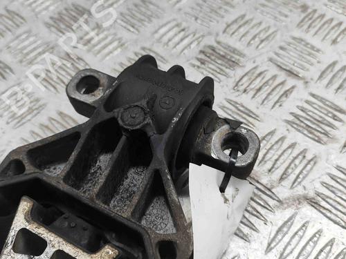 Engine mount INFINITI Q30 1.6 | BP28563288M89