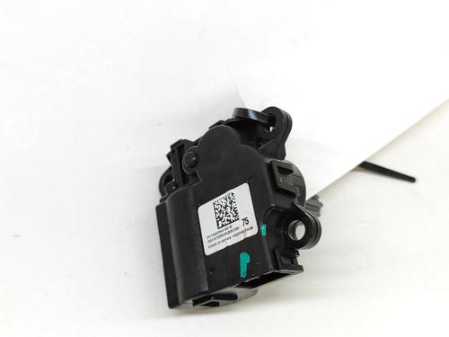 Elektronische module TESLA MODEL Y (5YJY) EV Performance All-wheel Drive (462 hp) 28548483