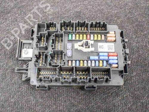 Used Fuse box TESLA MODEL X (5YJX) P90D AWD (772 hp) 7797396