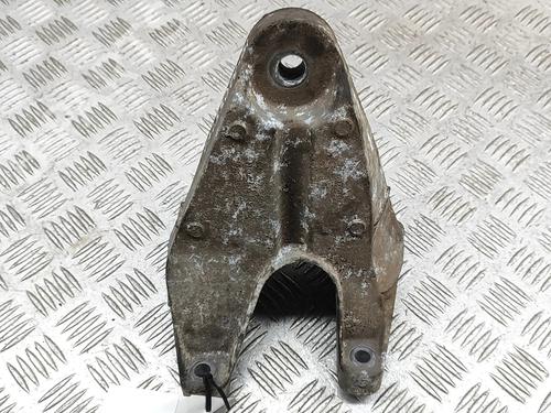 Used Engine mount Engine mount FORD TRANSIT Bus (FD_ _, FB_ _, FS_ _, FZ_ _, FC_ _) 2.2 TDCi (100 hp) 33374318 33374318