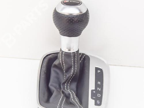 Used Manual gearbox selector Manual gearbox selector AUDI Q3 (8UB, 8UG) 2.0 TDI (184 hp) 6864778 6864778
