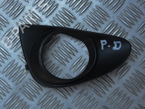 Grill Grill TOYOTA YARIS (_P13_) 1.3 (NSP130_, NSP130) (99 hp) 29637459 29637459