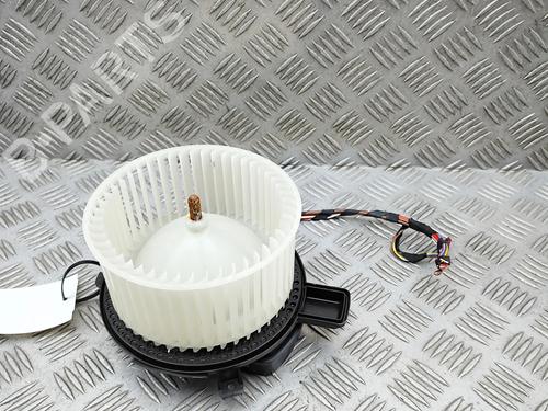 Motor da chauffage Motor da chauffage BMW X5 (G05, F95) xDrive 45 e Plug-in Hybrid (394 hp) 36358492 36358492