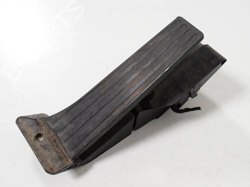 Used Pedal BMW 1 Coupe (E82) 120 d (163 hp) 9901155