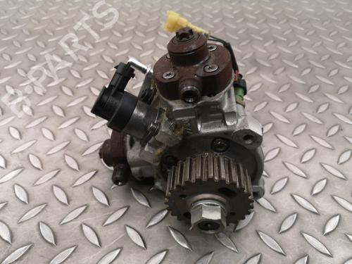 Used Fuel pump Fuel pump LAND ROVER RANGE ROVER SPORT II (L494) 3.0 SDV6 4x4 (306 hp) 33366453 33366453