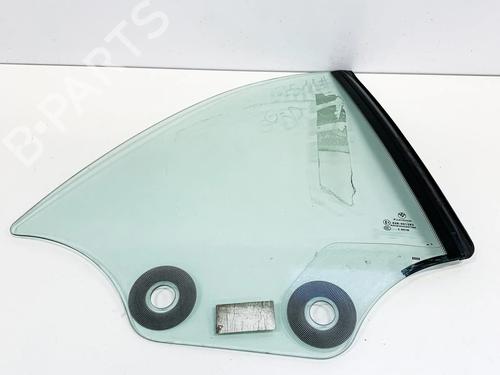 Used Rear right quarter glass Rear right quarter glass BMW 1 Convertible (E88) 135 i (306 hp) 6761686 6761686