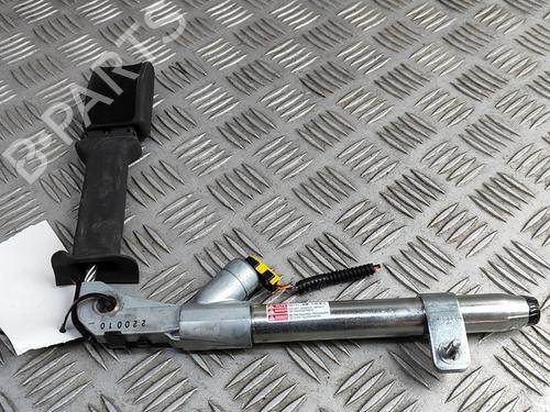 Used Seat buckle TESLA MODEL X (5YJX) P100D AWD (772 hp) 28435563