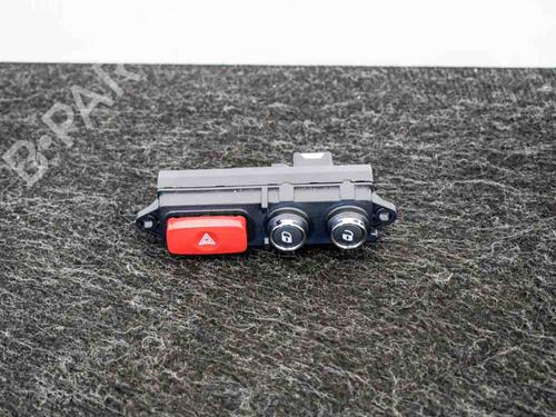 Used Warning switch MASERATI GRANCABRIO 4.7 (450 hp) 6742554