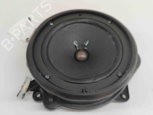Haut-parleur AUDI A8 D3 (4E2, 4E8) 6.0 W12 quattro (450 hp) 24583887