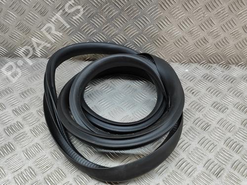 rubber-door-seal-tesla-model-y-5yjy-2019-33361312 main image