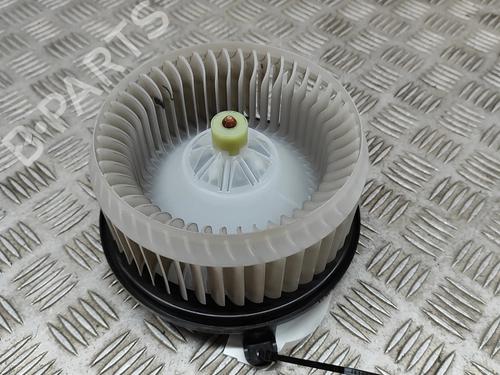 Heater blower motor LAND ROVER DISCOVERY V (L462) 3.0 D 4x4 | BP16944833M62
