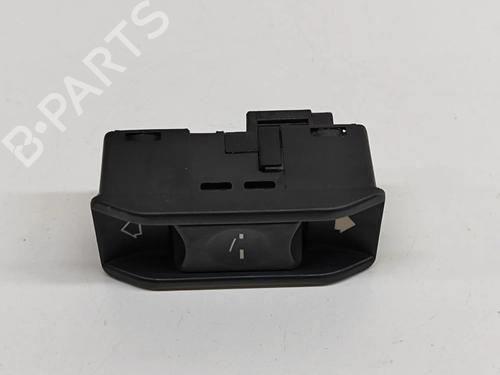 switch-bmw-7-e38-1994-1995-1996-1997-1998-1999-2000-2001-24307118 main image