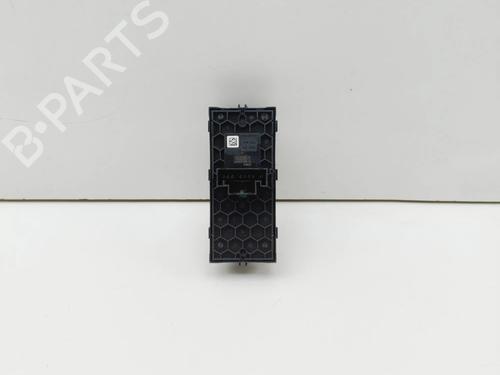 Left front window switch SKODA KAROQ (NU7, ND7) 1.5 TSI | BP37797909I27 - Image 2