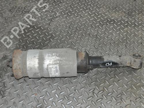 Used Right front shock absorber Right front shock absorber LAND ROVER RANGE ROVER SPORT I (L320) 3.6 D 4x4 (272 hp) 30529680 30529680