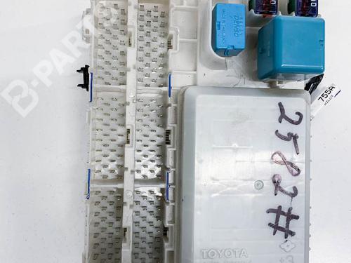 Fuse box TOYOTA HILUX VII Pickup (_N1_, _N2_, _N3_) 3.0 D-4D 4WD (KUN26) | BP6759069E1 