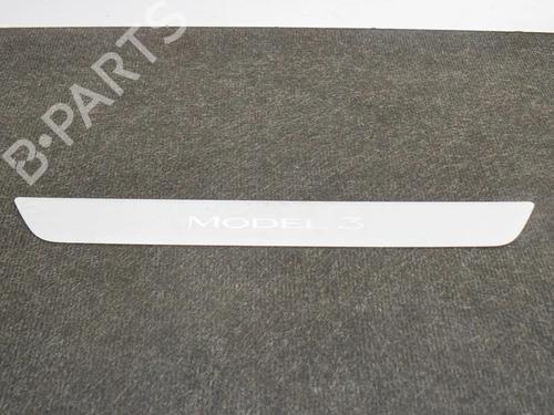 Used Step Step TESLA MODEL 3 (5YJ3) EV (283 hp) 27747851 27747851