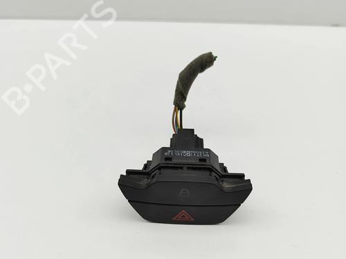 switch-ford-transit-custom-v362-bus-f3-2012-33378007 main image