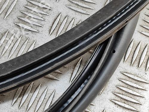 Rubber door seal POLESTAR POLESTAR 2 (534) EV | BP28561057C142