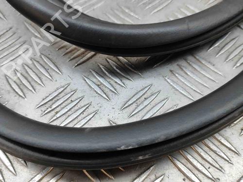 Rubber door seal BMW X1 (F48) xDrive 20 d | BP29227469C142 