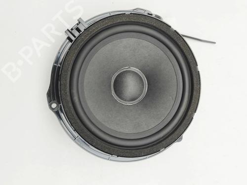 speaker-land-rover-defender-station-wagon-l663-2019-32525589 main image