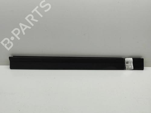 Dørlist Dørlist PORSCHE MACAN (XAB) 4S Electric 4 (XABDC1) (517 hp) 33433246 33433246