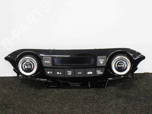 AC Styreenhet / Manøvreringsenhet HONDA CR-V IV (RM_) 1.6 i-DTEC 4WD (RE6) (160 hp) 6762039