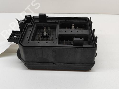 Used Fuse box OPEL MOKKA / MOKKA X (J13) 1.4 (_76) (140 hp) 19284210