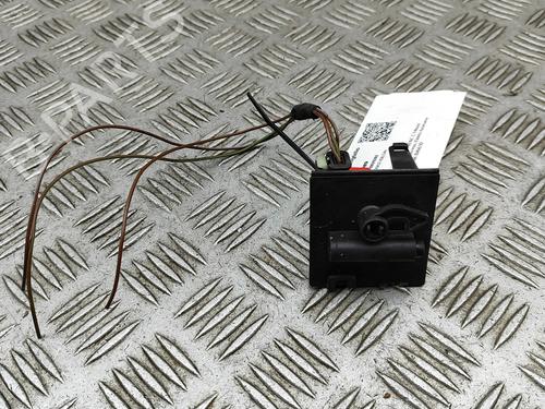 fuel-cap-mercedes-benz-c-class-t-model-s205-2014-2015-2016-2017-2018-2019-2020-2021-2022-2023-30514316 main image