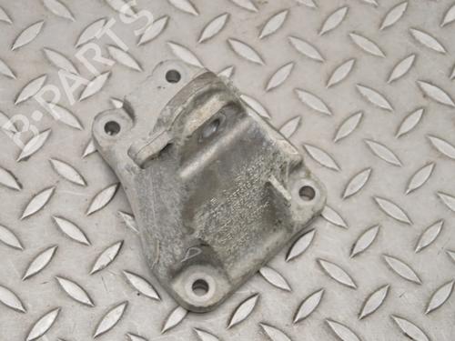 Used Engine mount Engine mount BMW 3 Touring (F31) 320 d (190 hp) 33355369 33355369