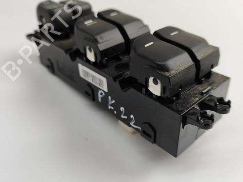 Used Left front window switch KIA SOUL II (PS) EV Electric (110 hp) 26319841